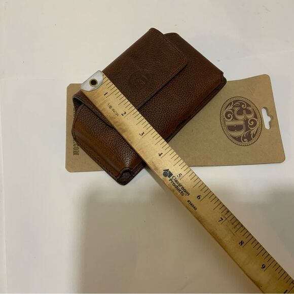 3D Belt Co. Dark Brown TEXTURED CELL PHONE CASE w/ Magnetic closure Metal clip - Picture 7 of 8